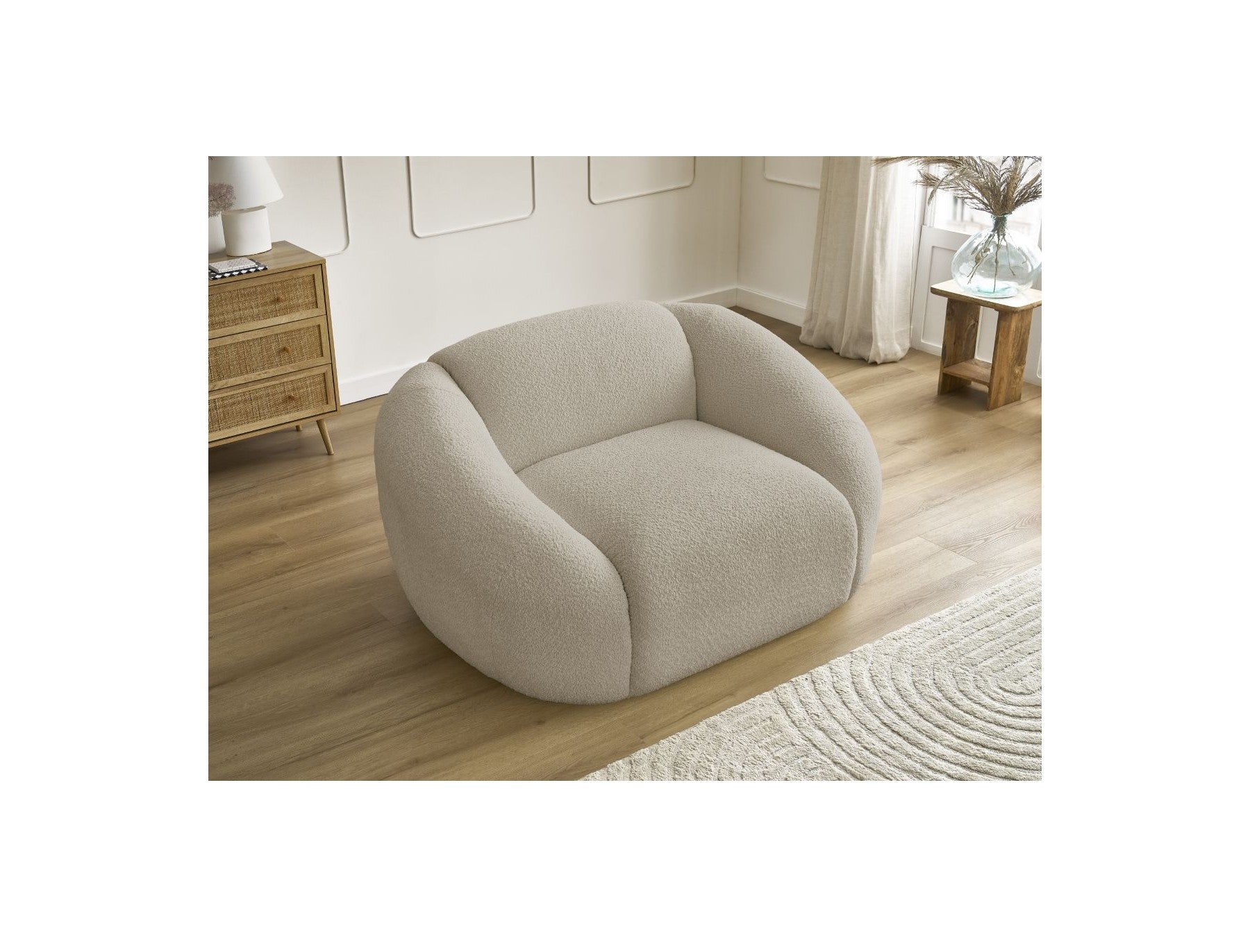 Tina - Armchair - Bouclé Fabric