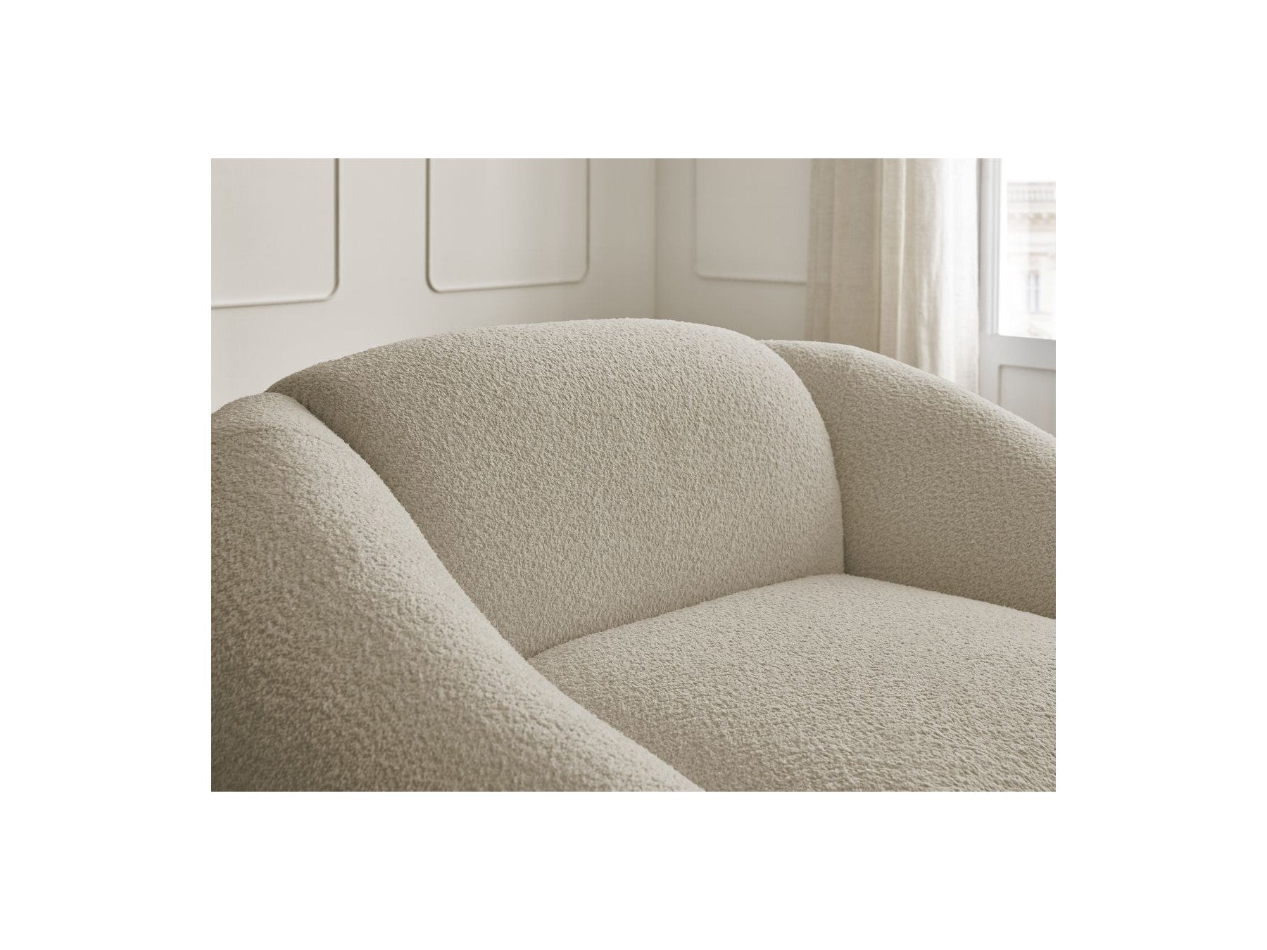Tina - Armchair - Bouclé Fabric