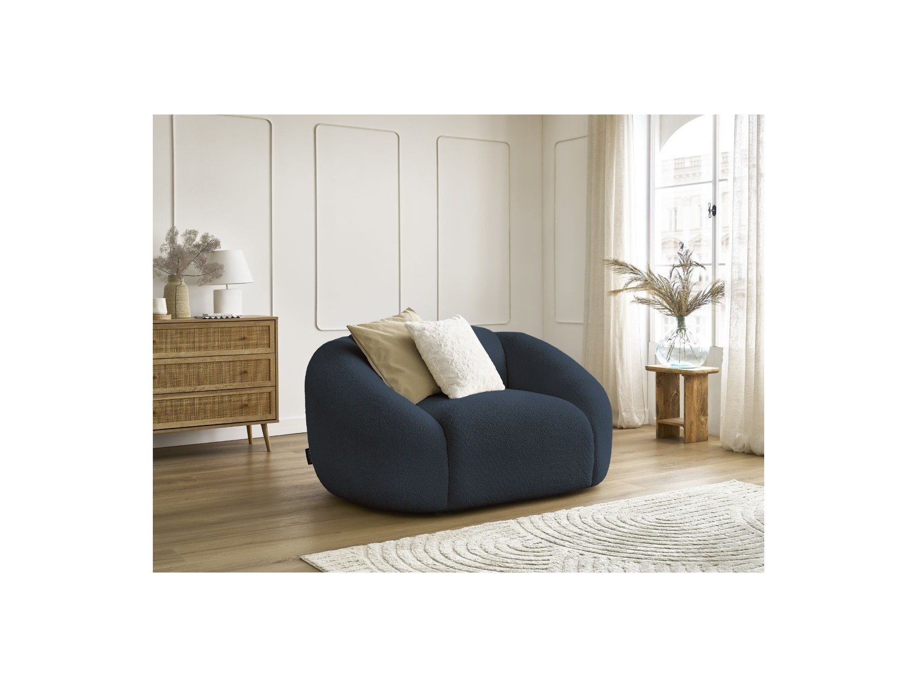 Tina - Armchair - Bouclé Fabric