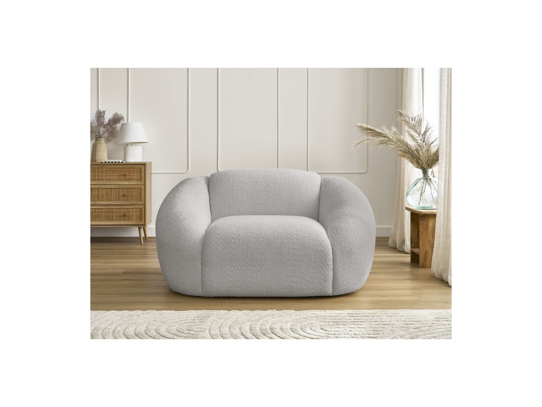 Tina - Armchair - Bouclé Fabric