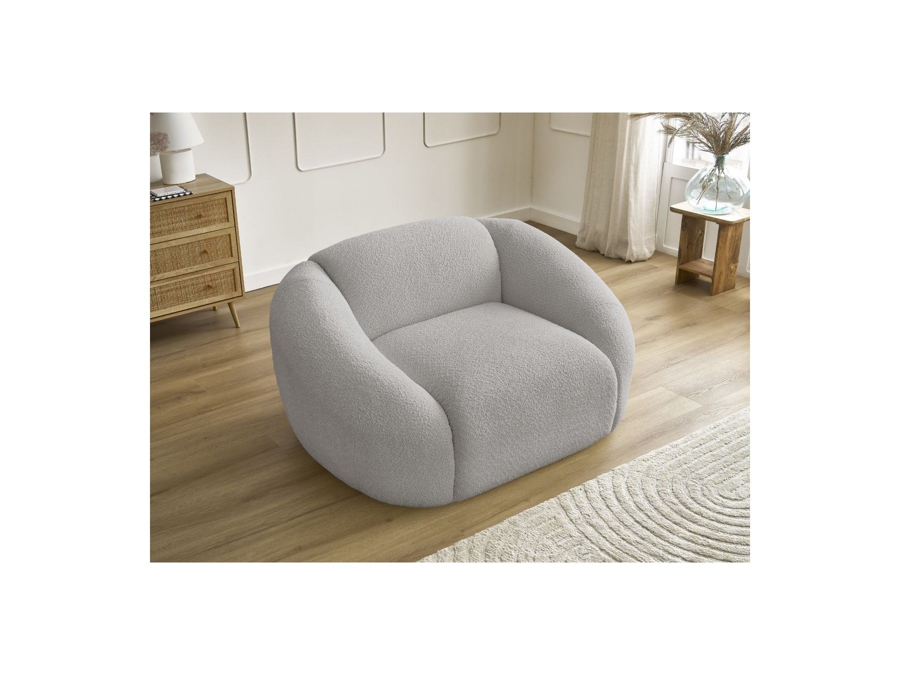 Tina - Armchair - Bouclé Fabric