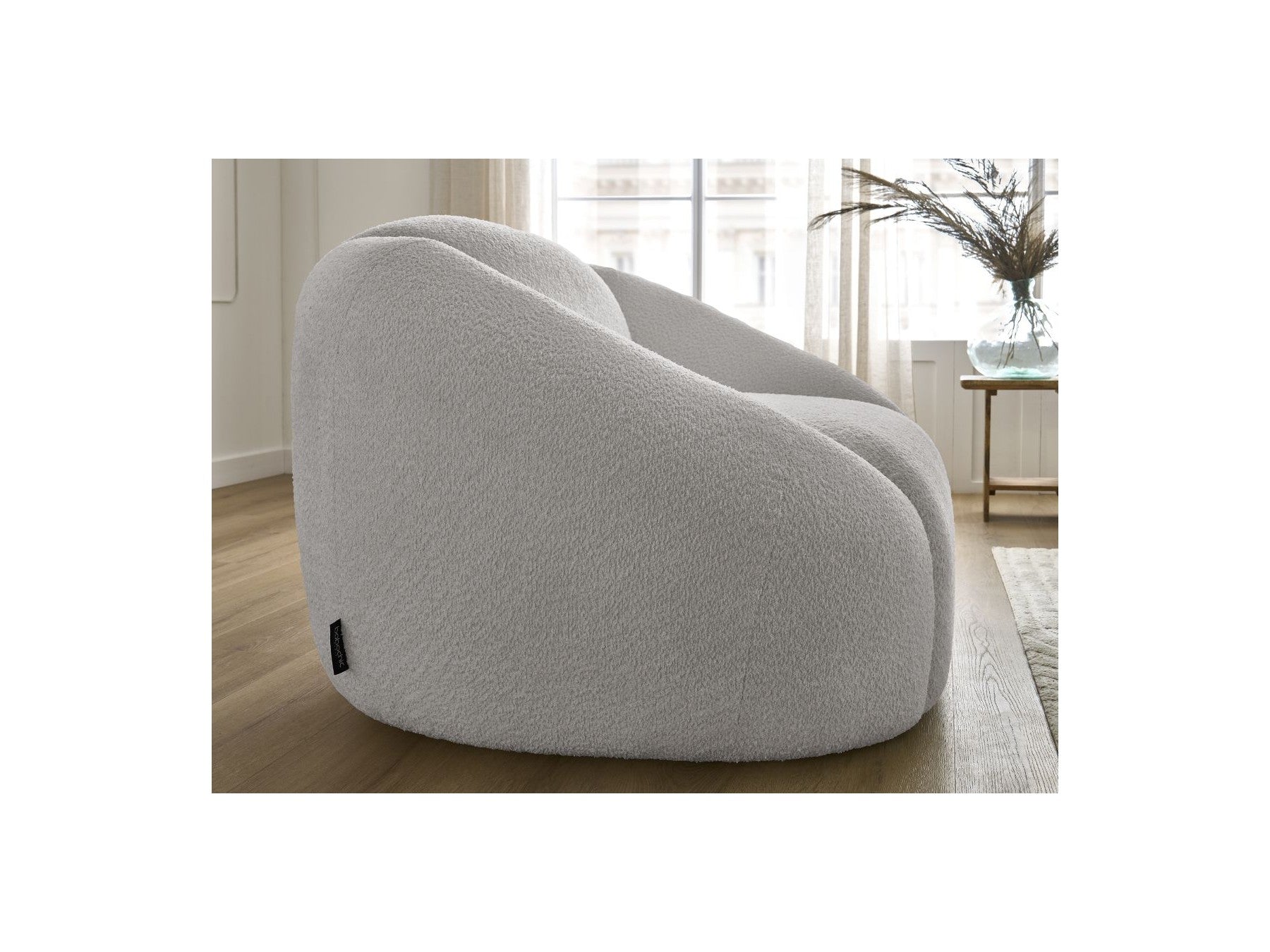 Tina - Armchair - Bouclé Fabric