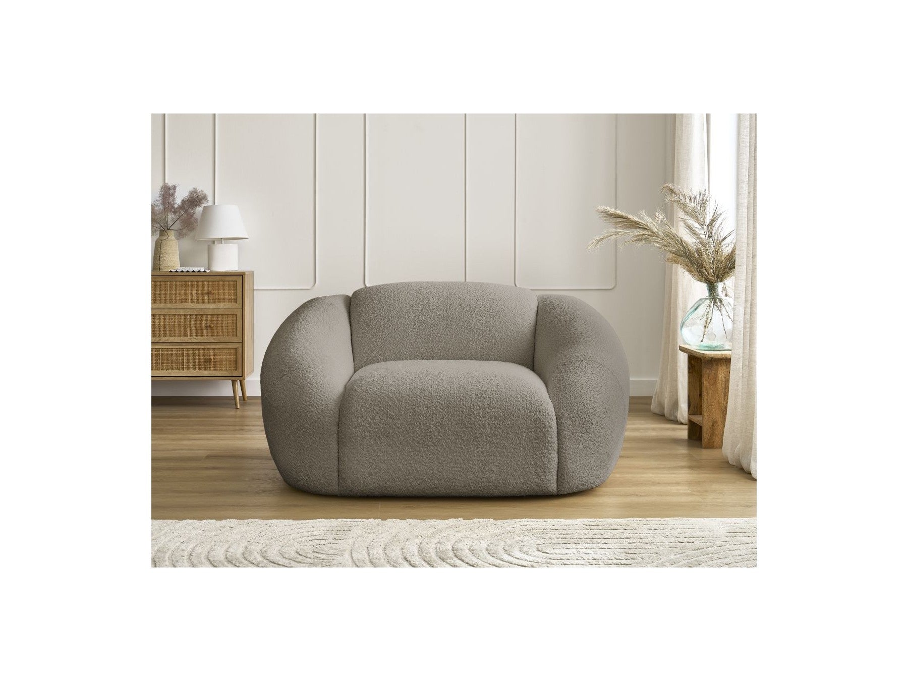 Tina - Armchair - Bouclé Fabric