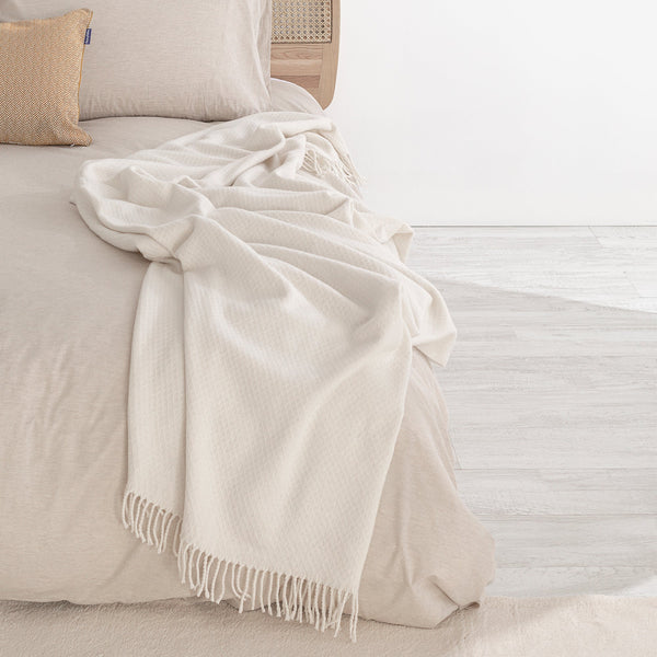 Coast Throw - Off-White