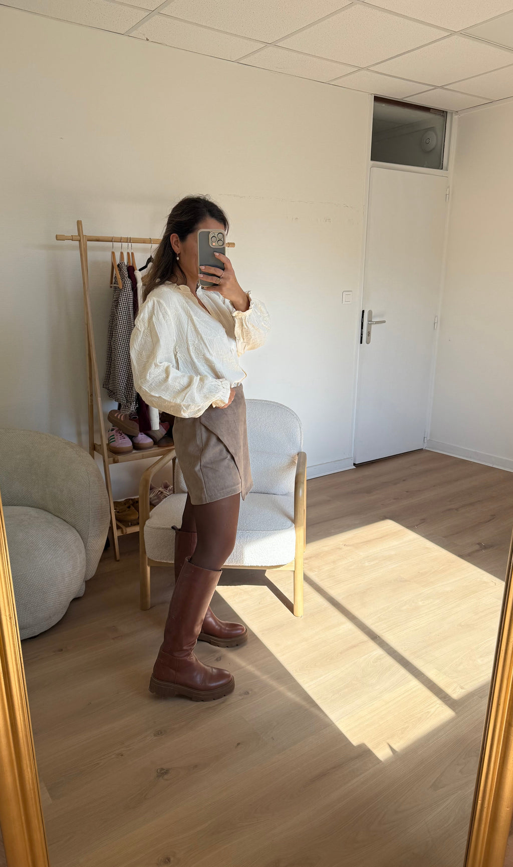 Falda Corta Selena Ante Gris Topo