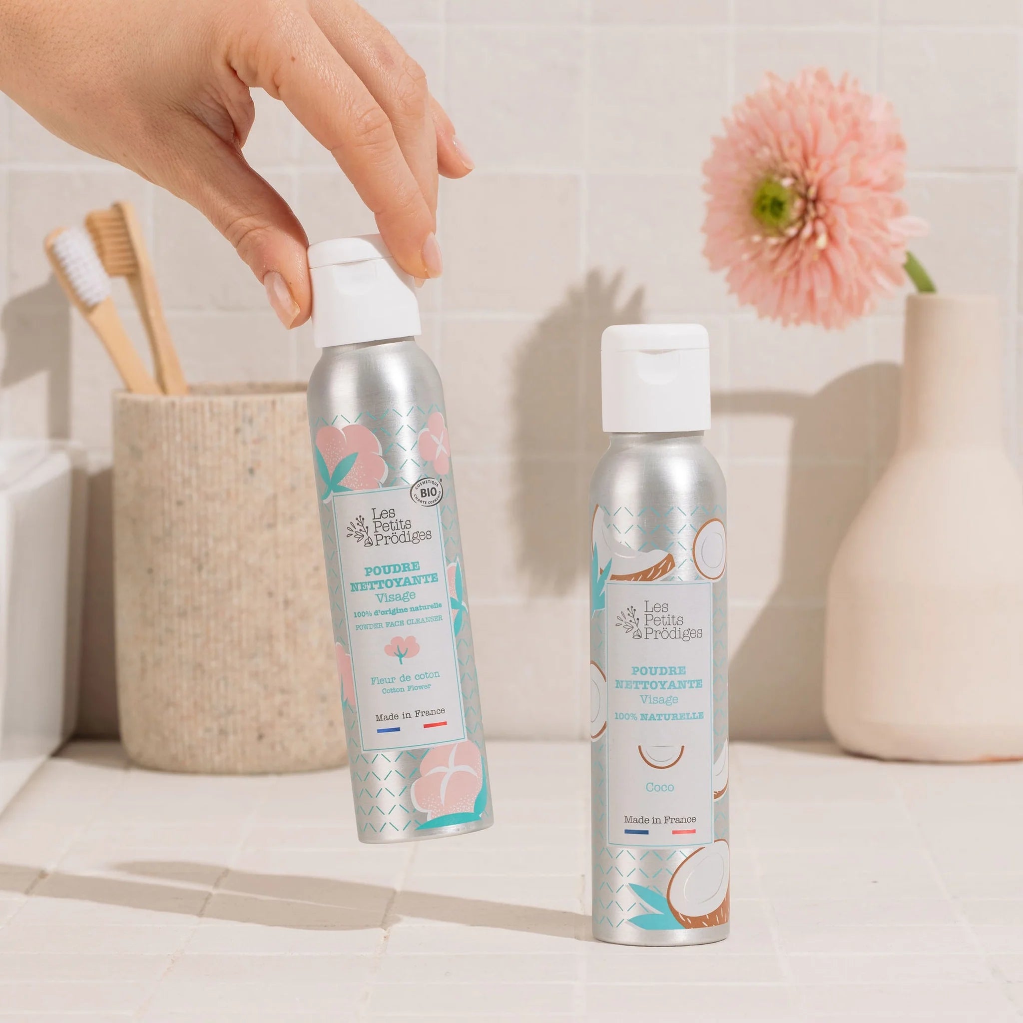 Polvo limpiador facial de coco utiliza agua innovación natural