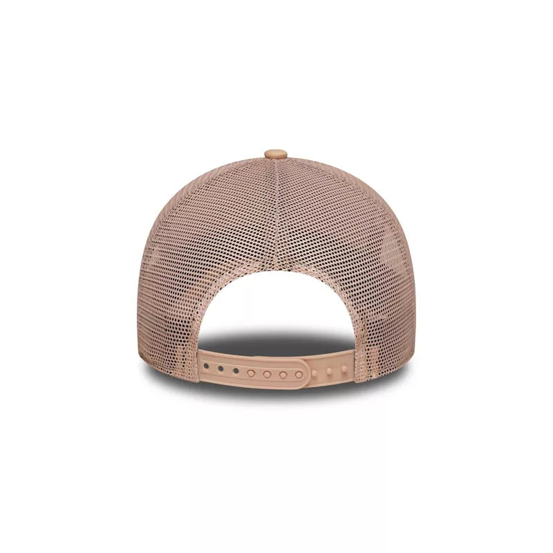 New Era Wmns League Ess Trucker Neyyan Cap