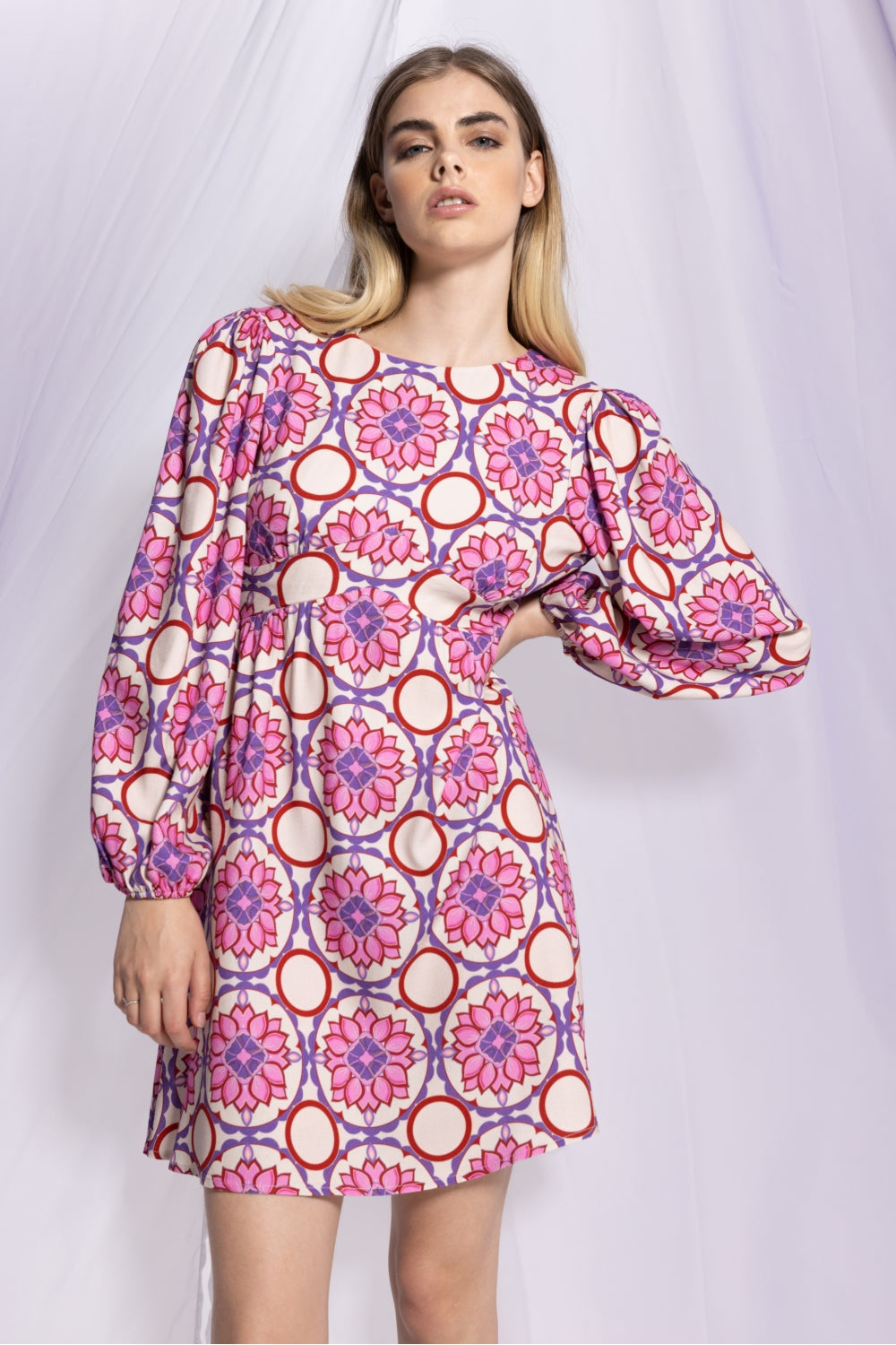 El vestido de loto rosa Kamala