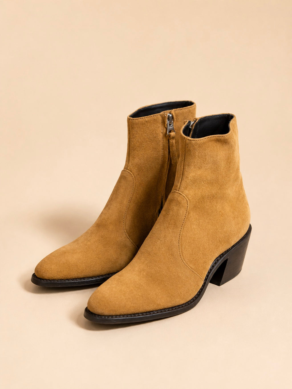Zoe In Tabacco Suede