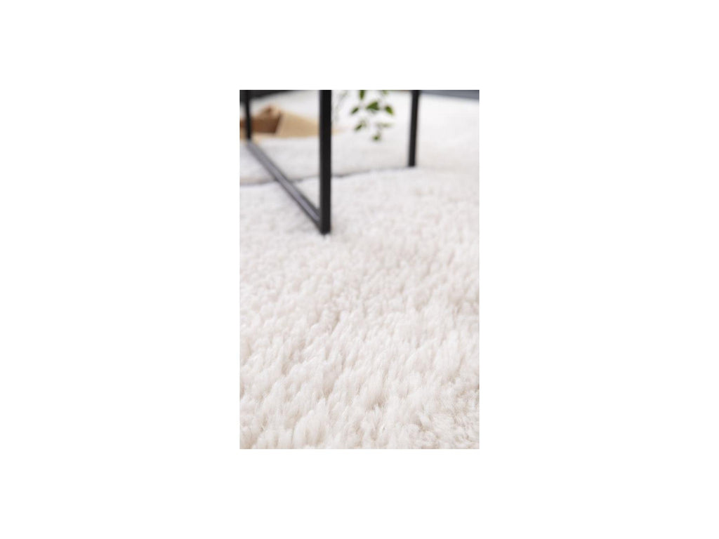 Colby - Long-Pile Rug - Plain Organic Shape