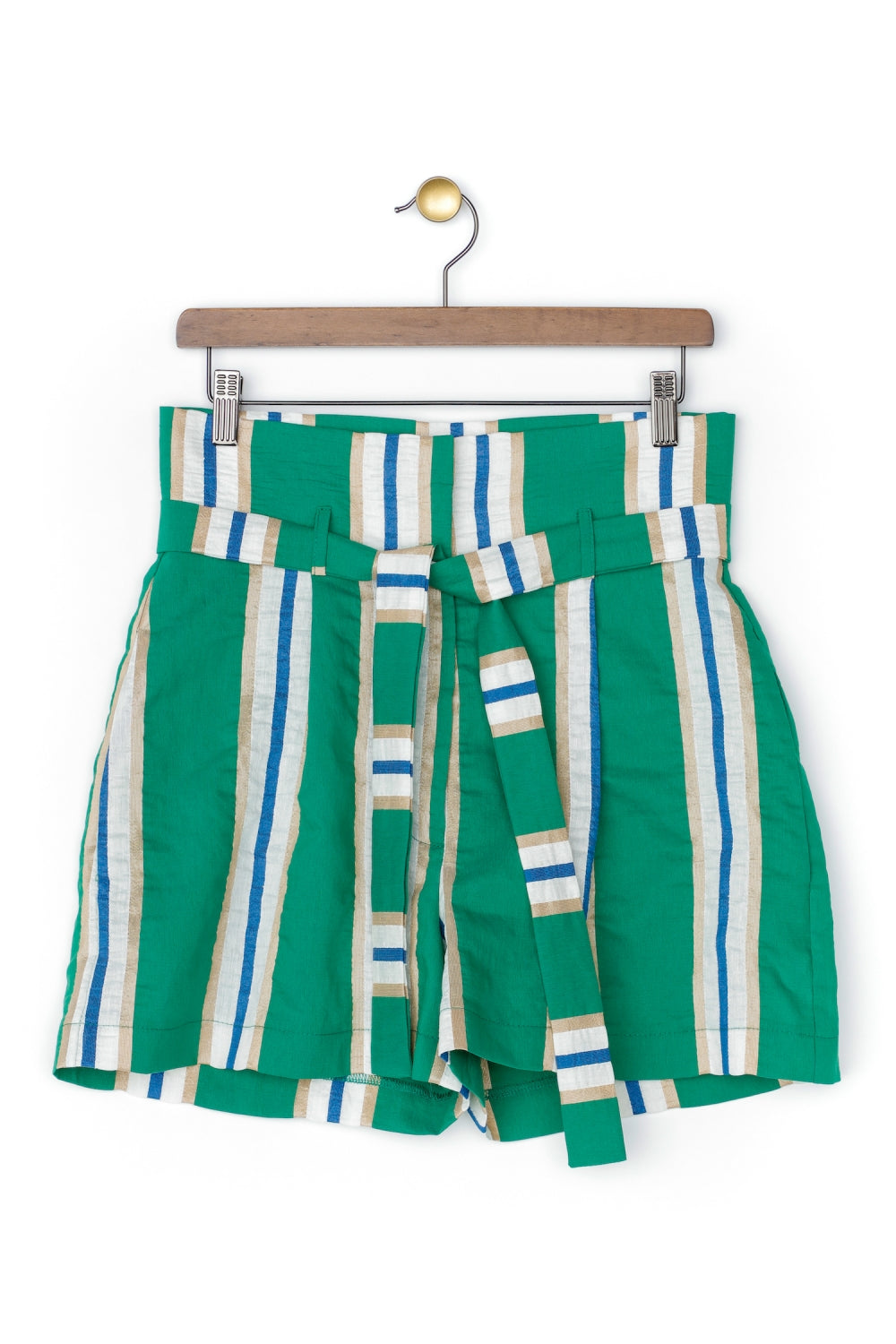Los pantalones cortos verdes Kelly