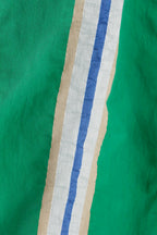 Los pantalones cortos verdes Kelly