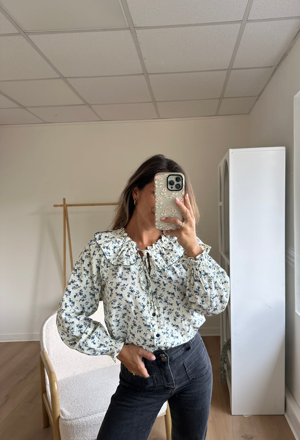 Maria floral wide-collar blouse