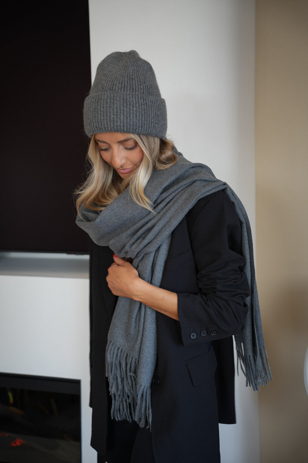 Gray Capucine - Soft Scarf