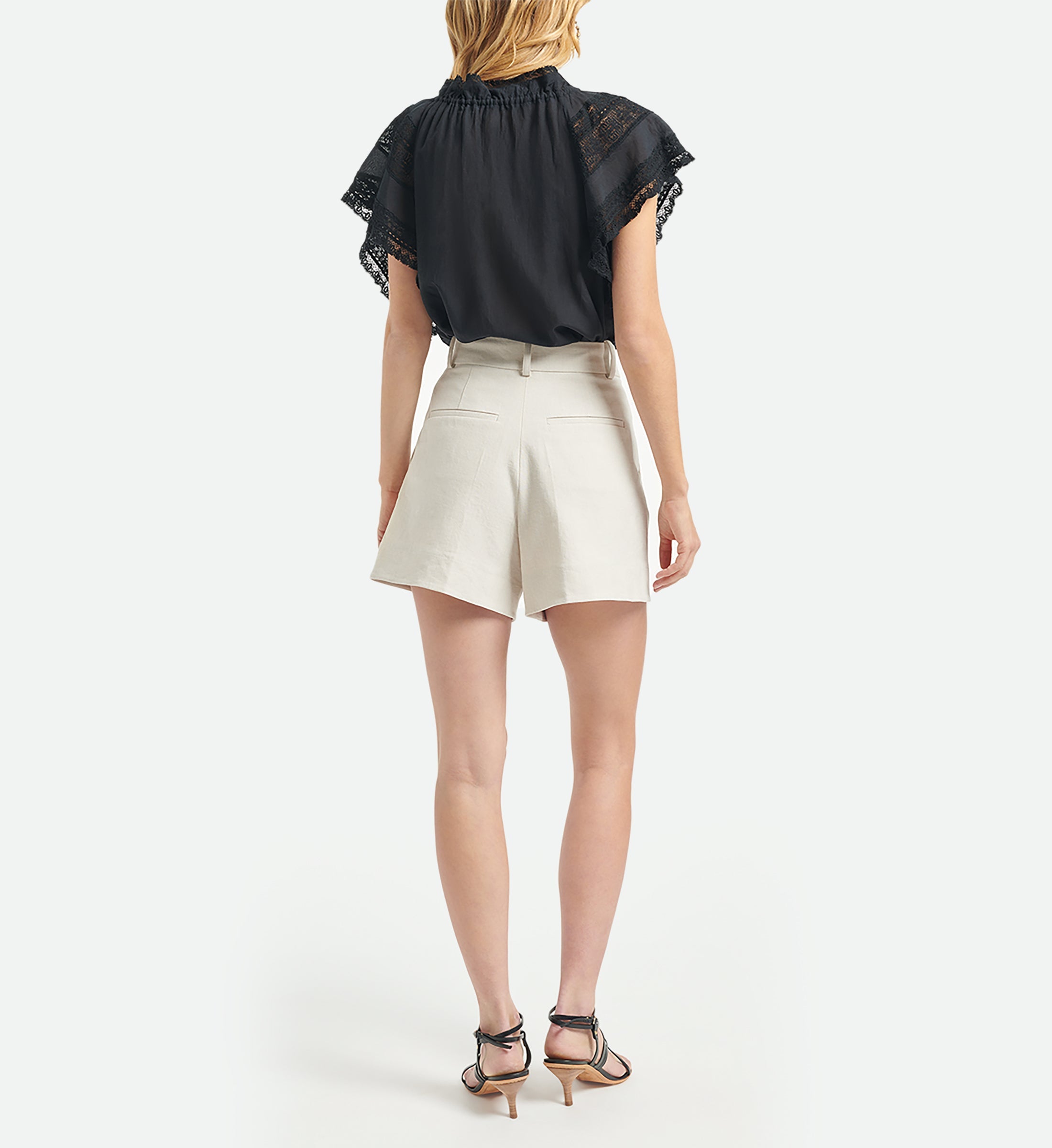 Nixia Shorts - Off White