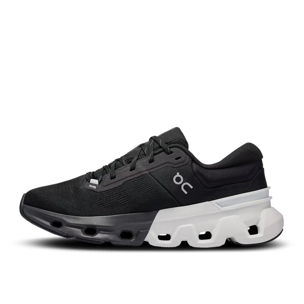 On Running Cloudflyer 5 Negro Blanco - Negro