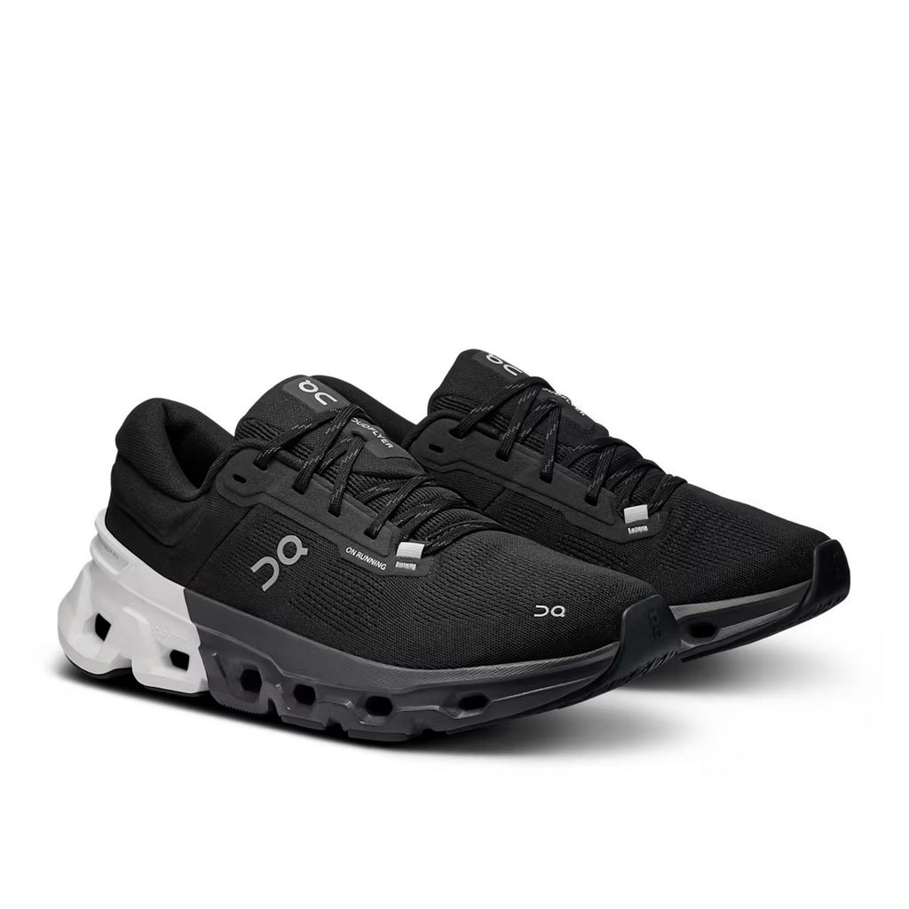 On Running Cloudflyer 5 Negro Blanco - Negro