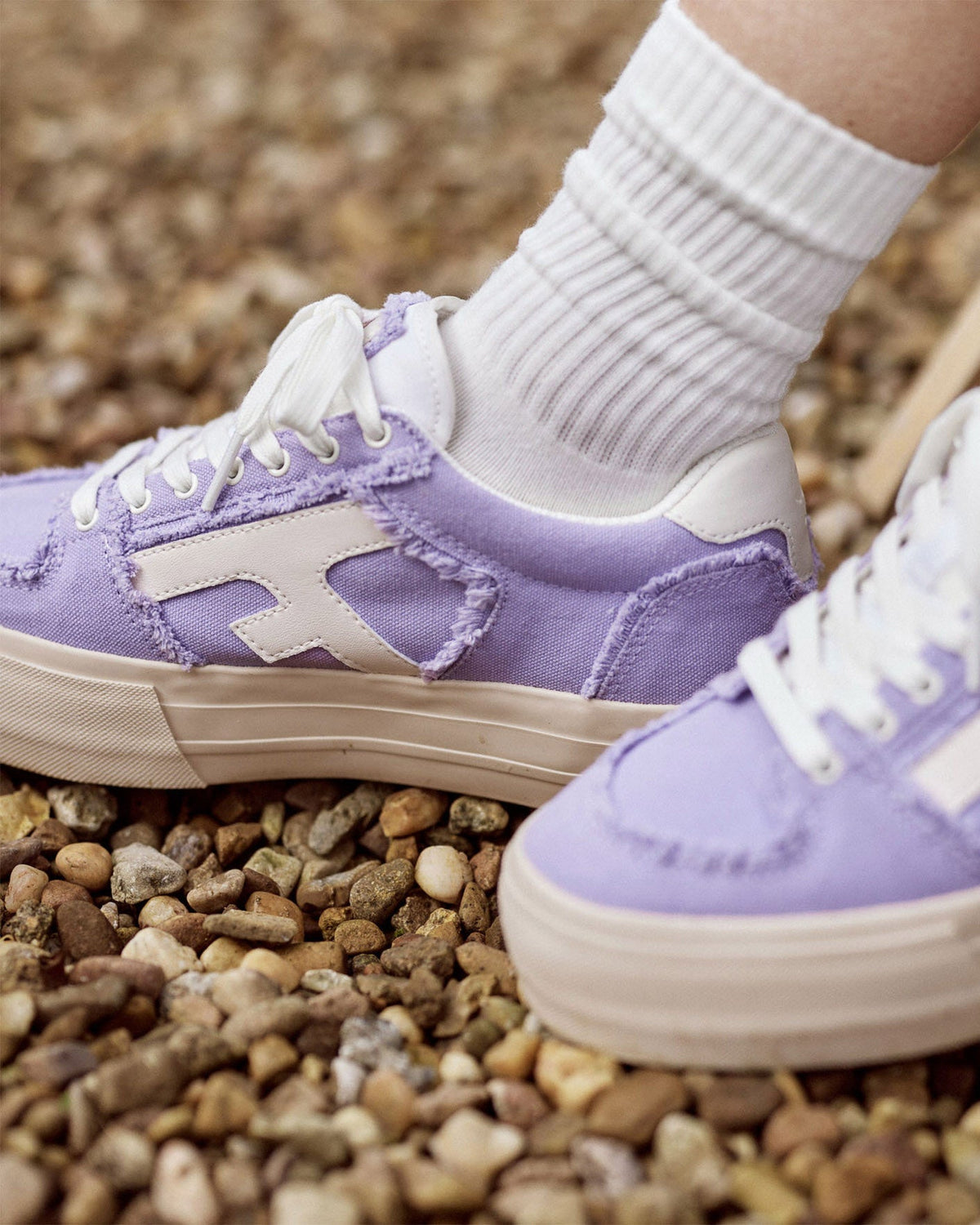 Sneakers aus Canvas Hellviolett