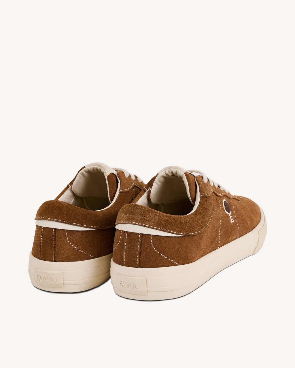 Sneakersy skórzane zamszowe w kolorze camel