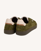 Sneakers van suèdeleer olijfgroen