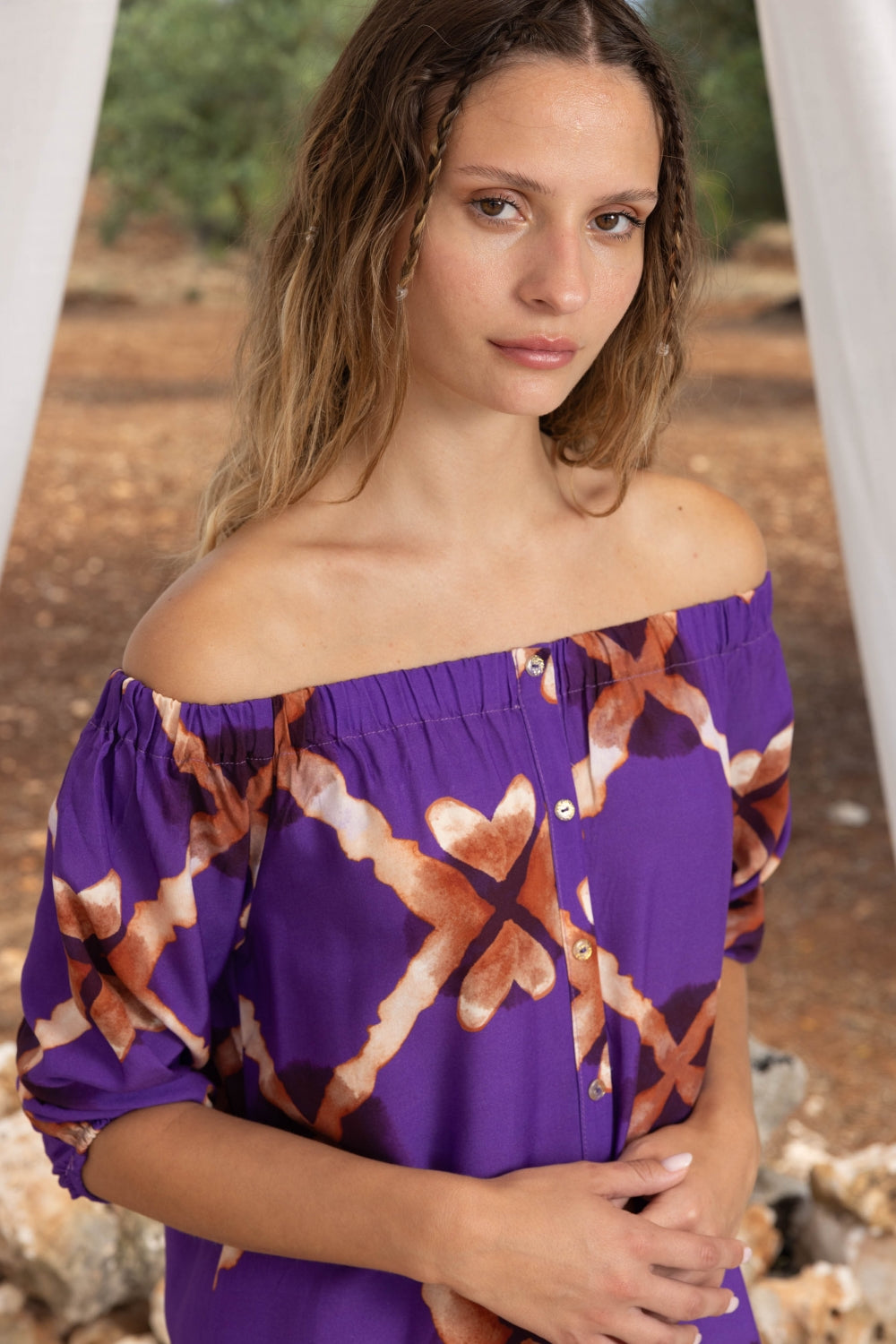 Vestido camisero color malva con efecto tie-and-dye de Laura Geo