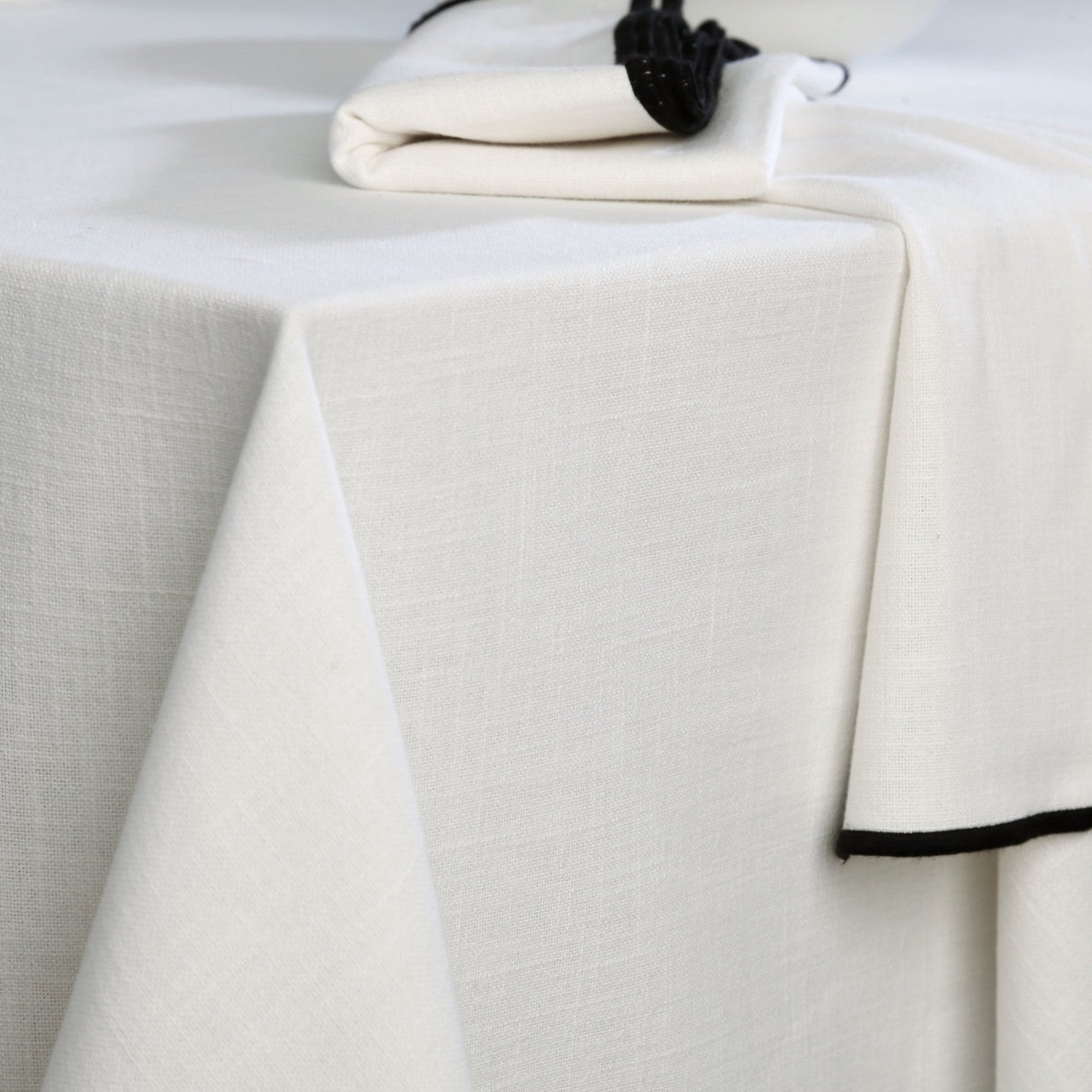 Jules - Nappe - Blanc/Noir