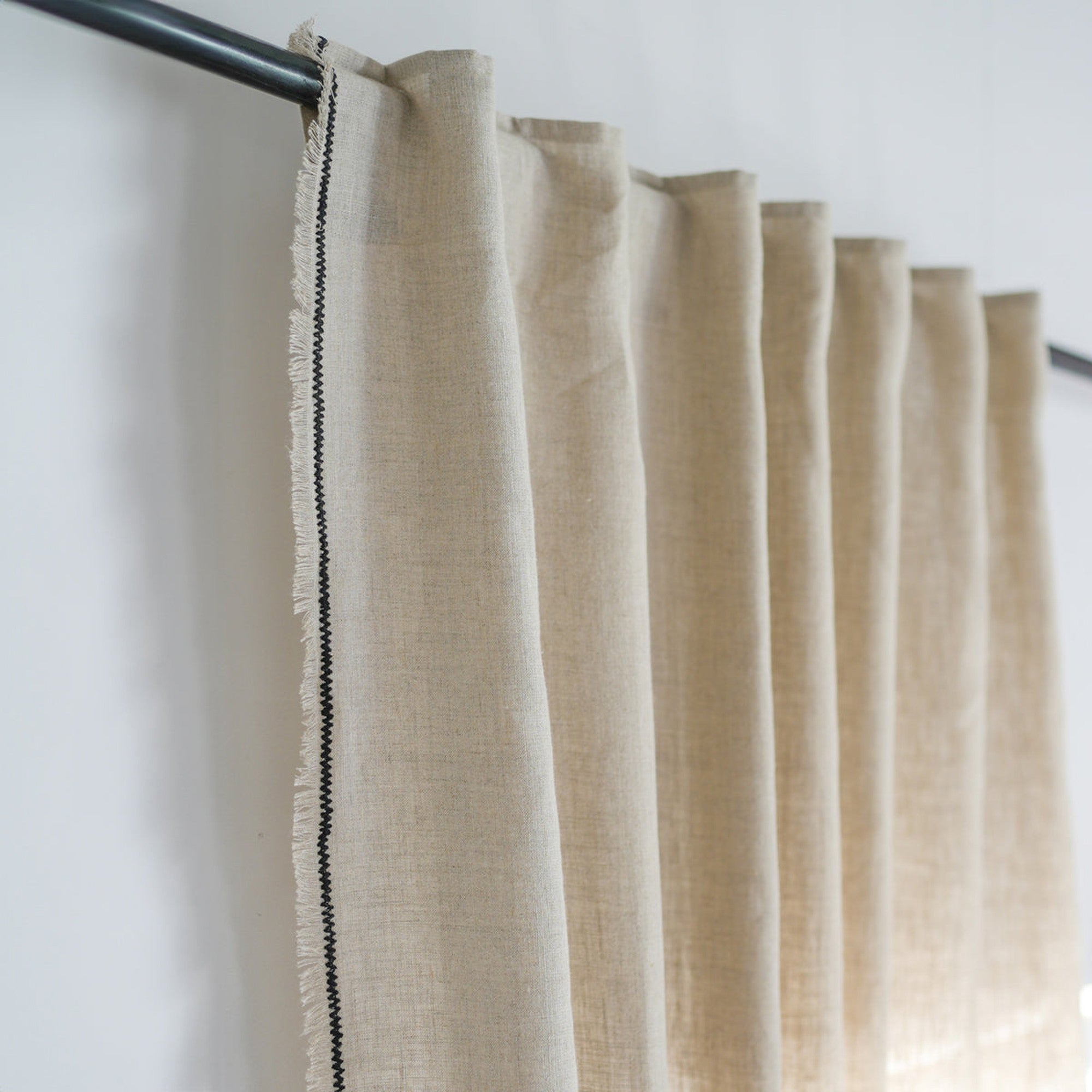 Gabriel - Tab-Top Curtain - Washed Linen - Natural/Black