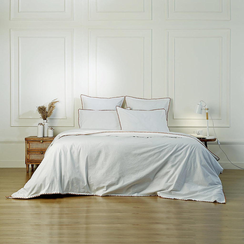 Zoé - Bed Linen Set + Pillowcases - Cotton Percale - White/Red