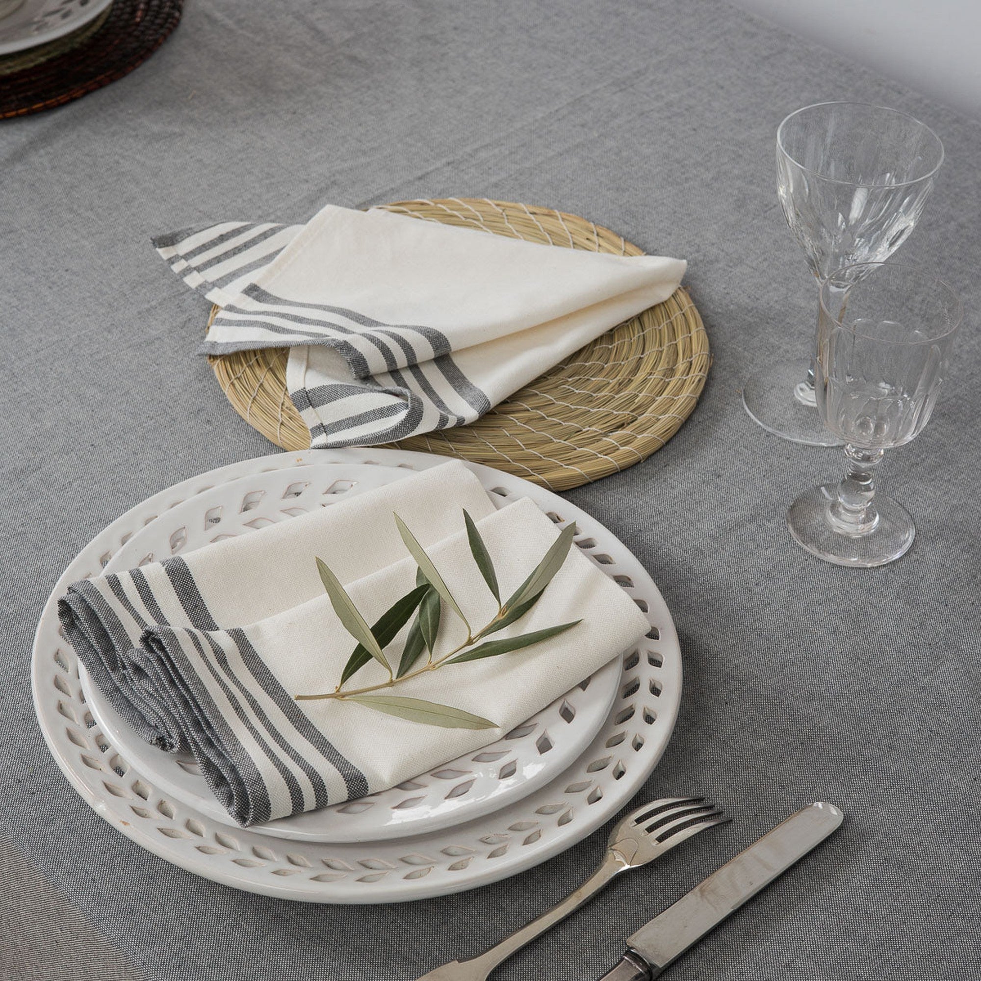 Mahdia - Lot De 4 Serviettes De Table - Blanc/Gris Moyen