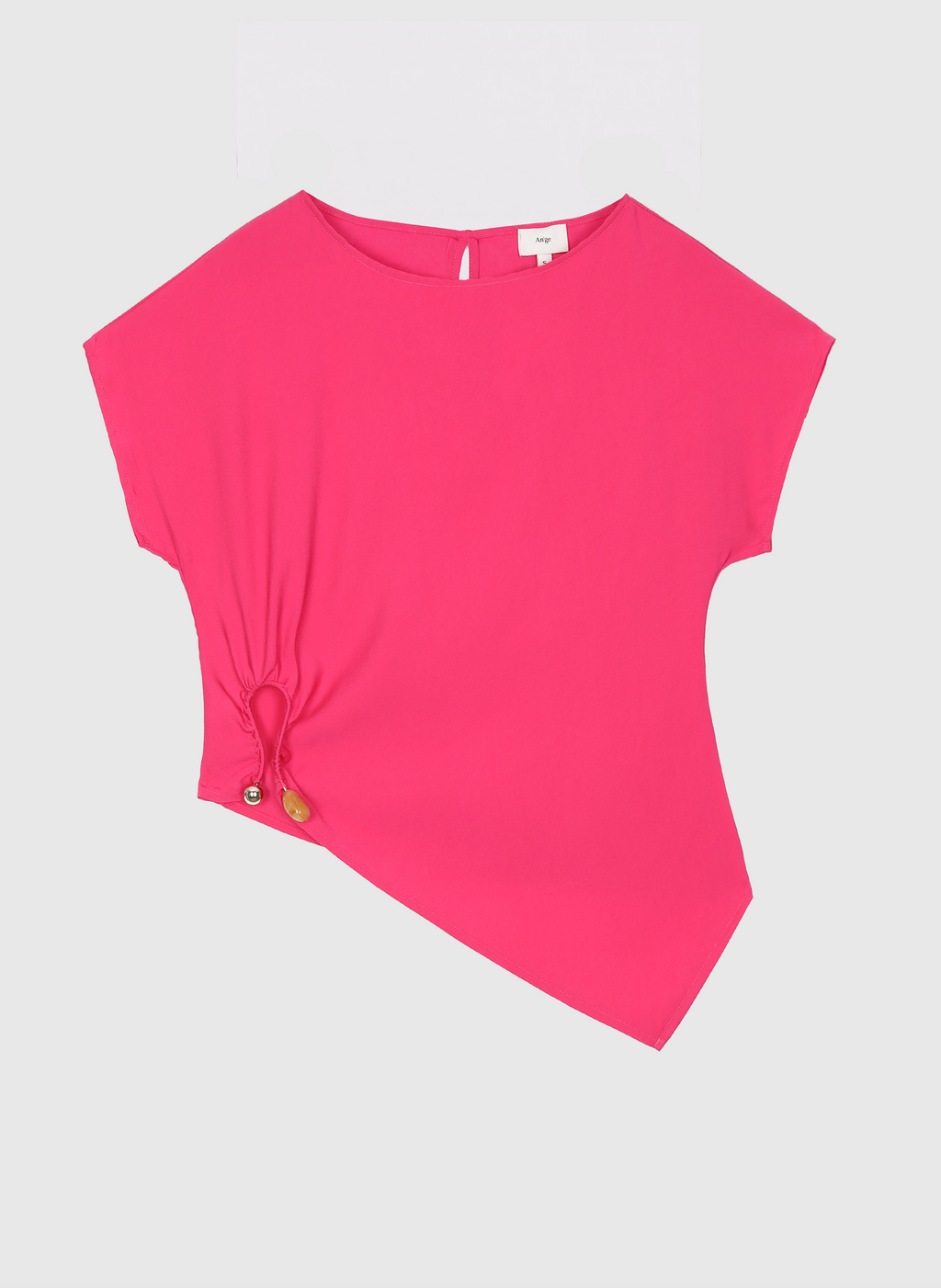 An'ge – Topp Kolina Fuchsia, fuchsiafärgad topp med korta ärmar och asymmetrisk nederkant med dragsko