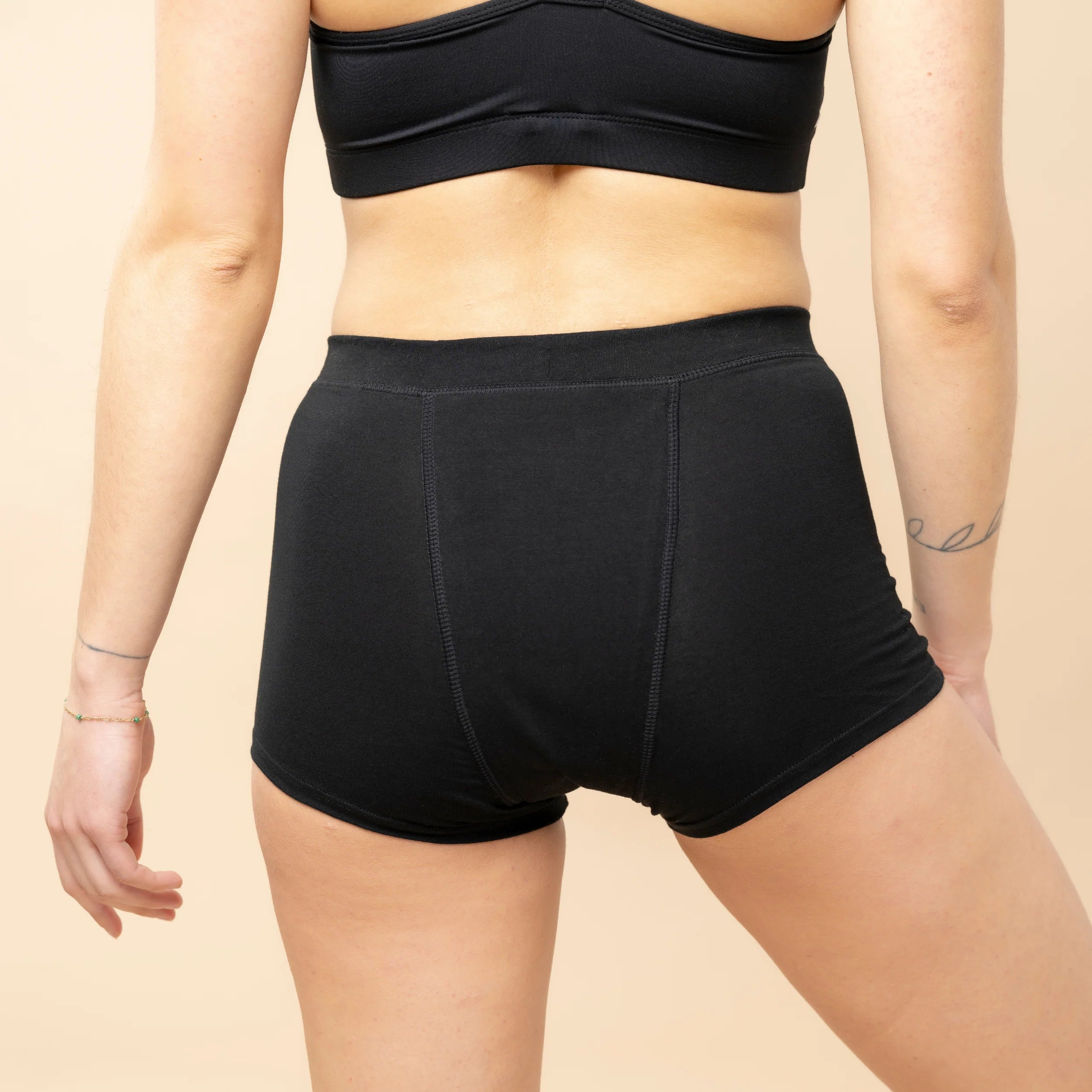 Nil - Medium Flow Menstrual Shorty - XS to 3XL