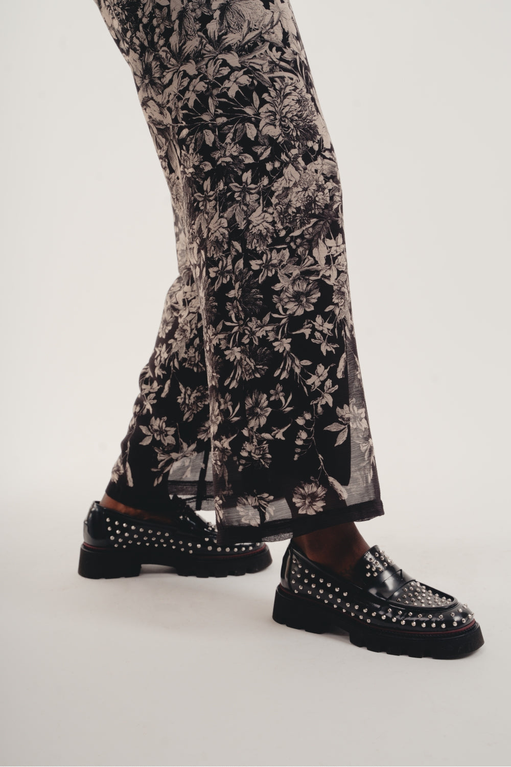The Tracy Pantalones Negros De Flores Negro