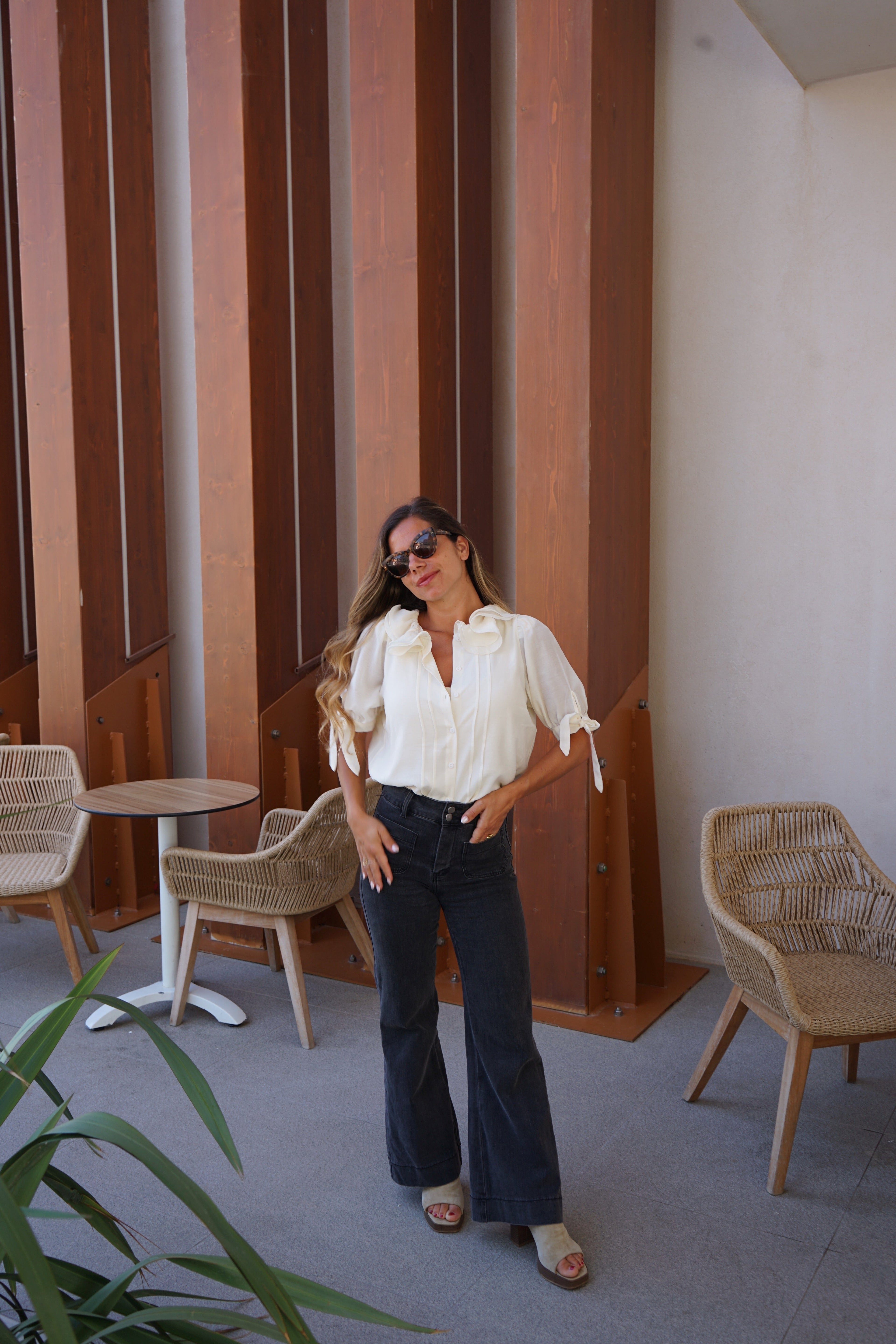 Brune beige mini blouse