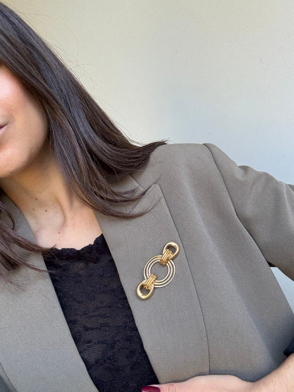 Trifari Vintage Brooch - Gilded Interlocking Rings