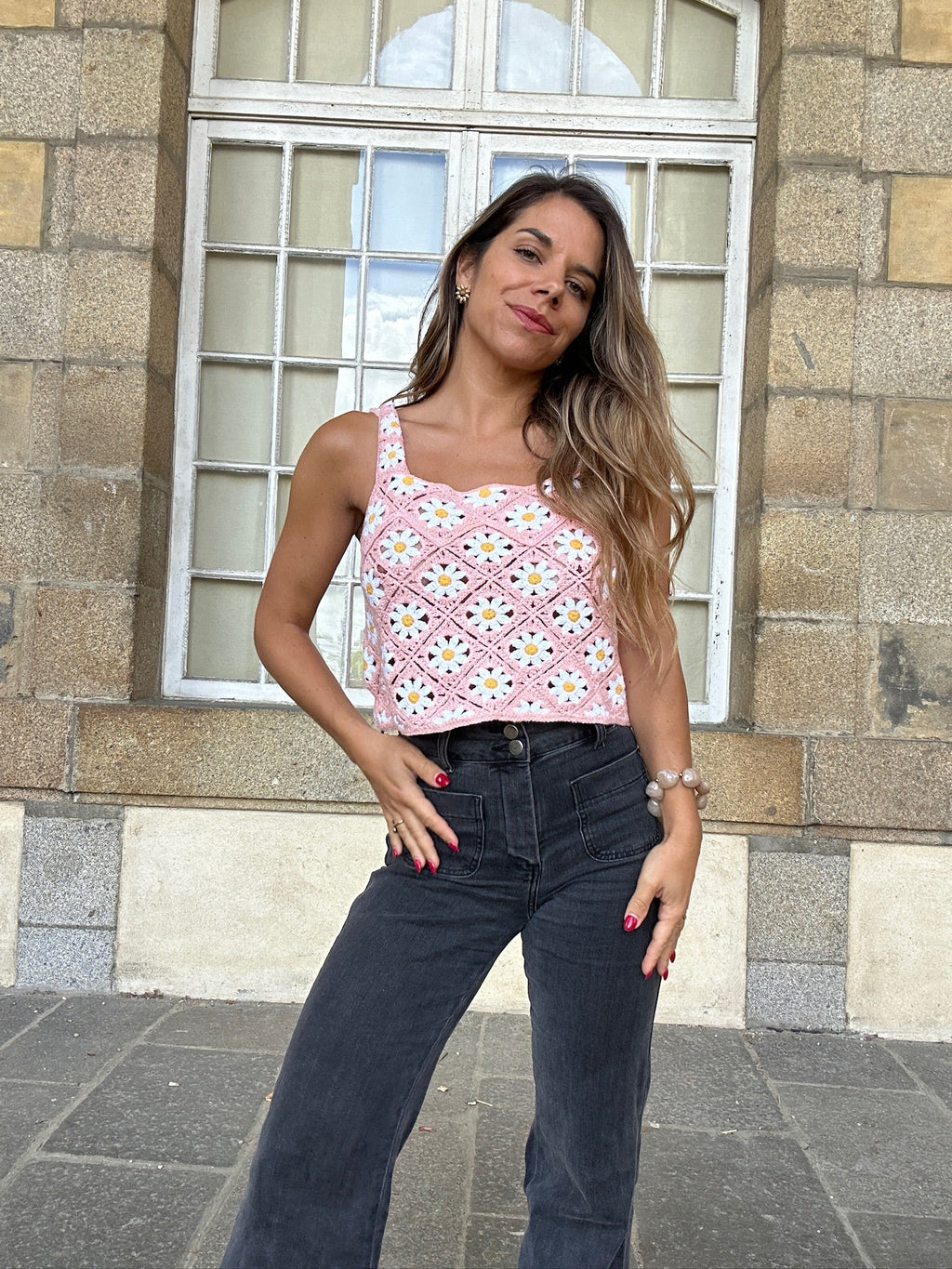 Top de crochet de margarita rosa