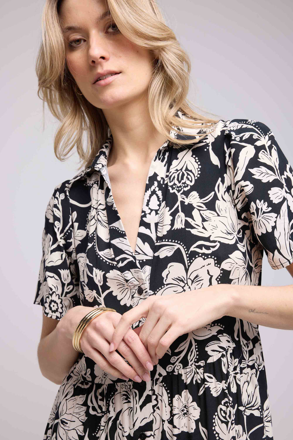 Long Short Sleeve Dress - Black