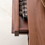 Niels - Tavolino Basso - Acacia - Marrone Scuro