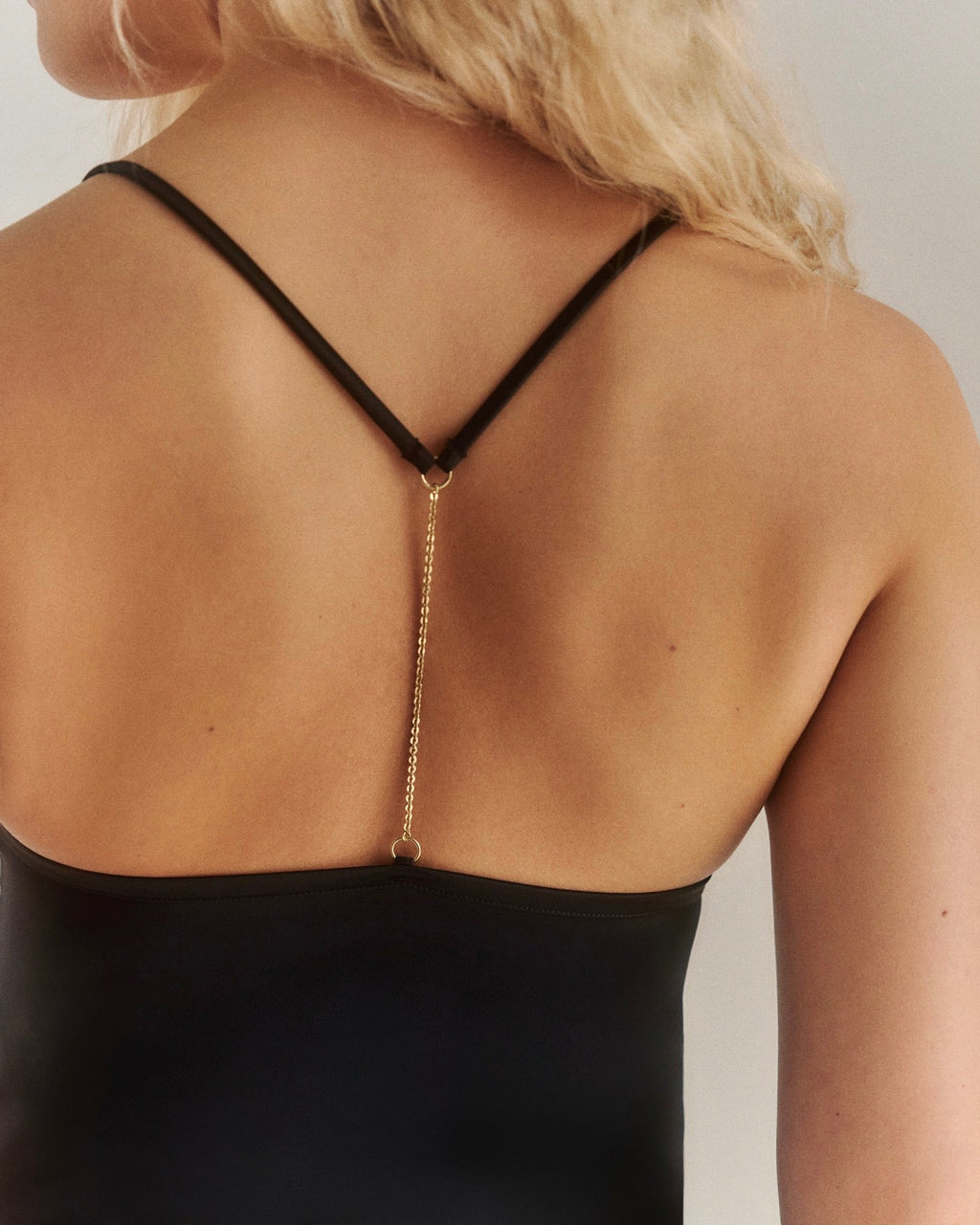Robe Adorn - Black