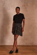Fließender Rock Jade mit Print – Schwarz