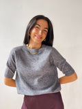 Camiseta de punto gris