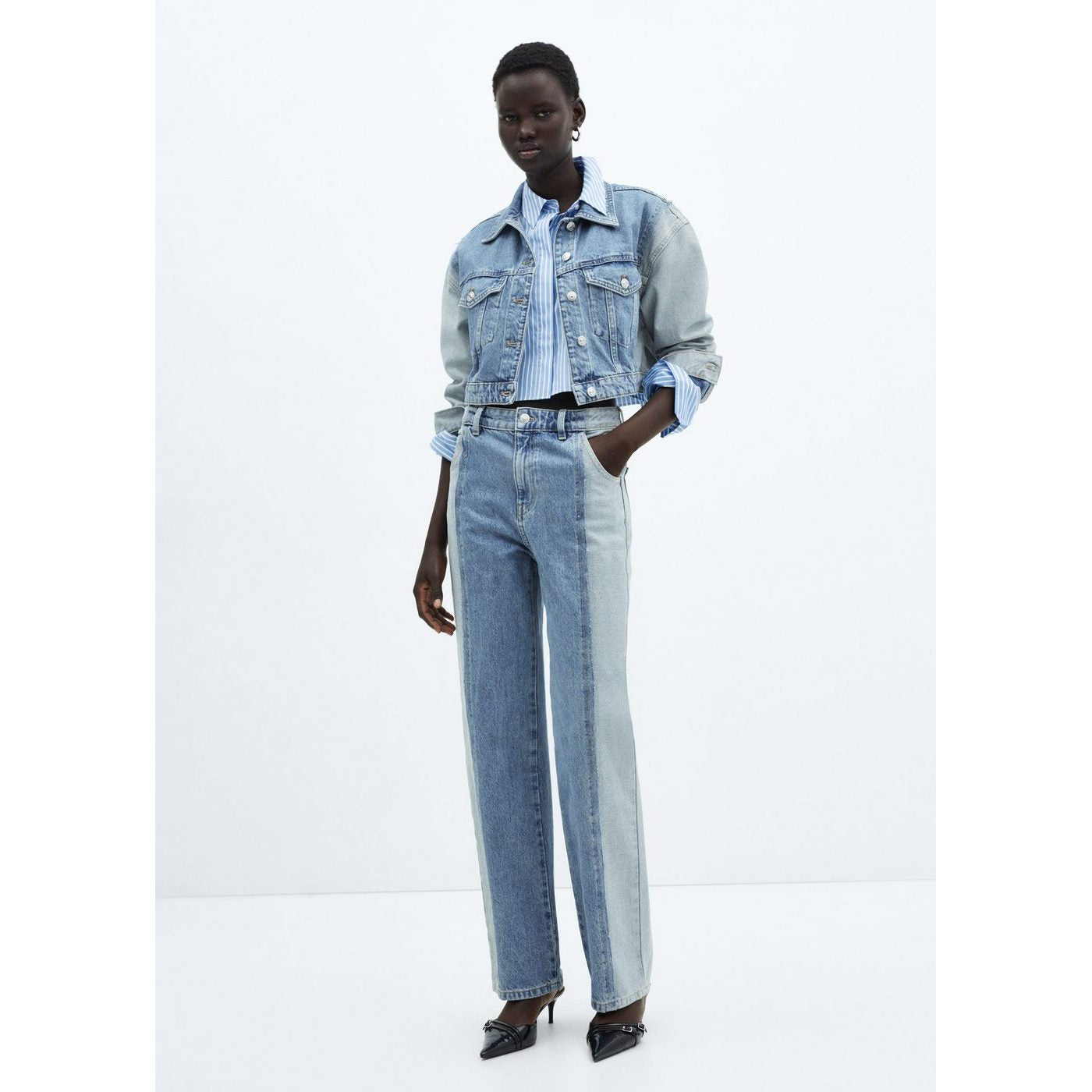 Straight Cut Two-Tone Jeans - Medium Blue