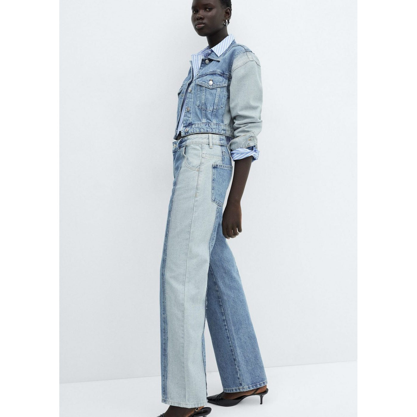 Straight Cut Two-Tone Jeans - Medium Blue
