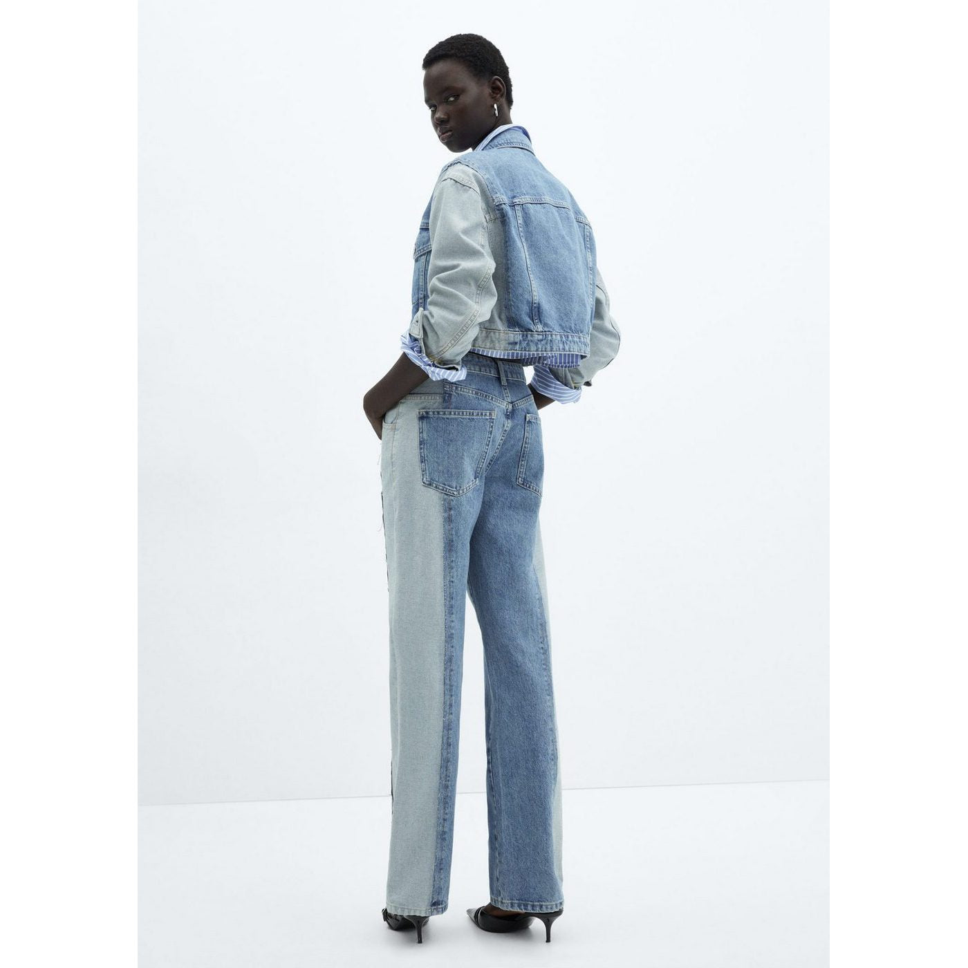 Straight Cut Two-Tone Jeans - Medium Blue