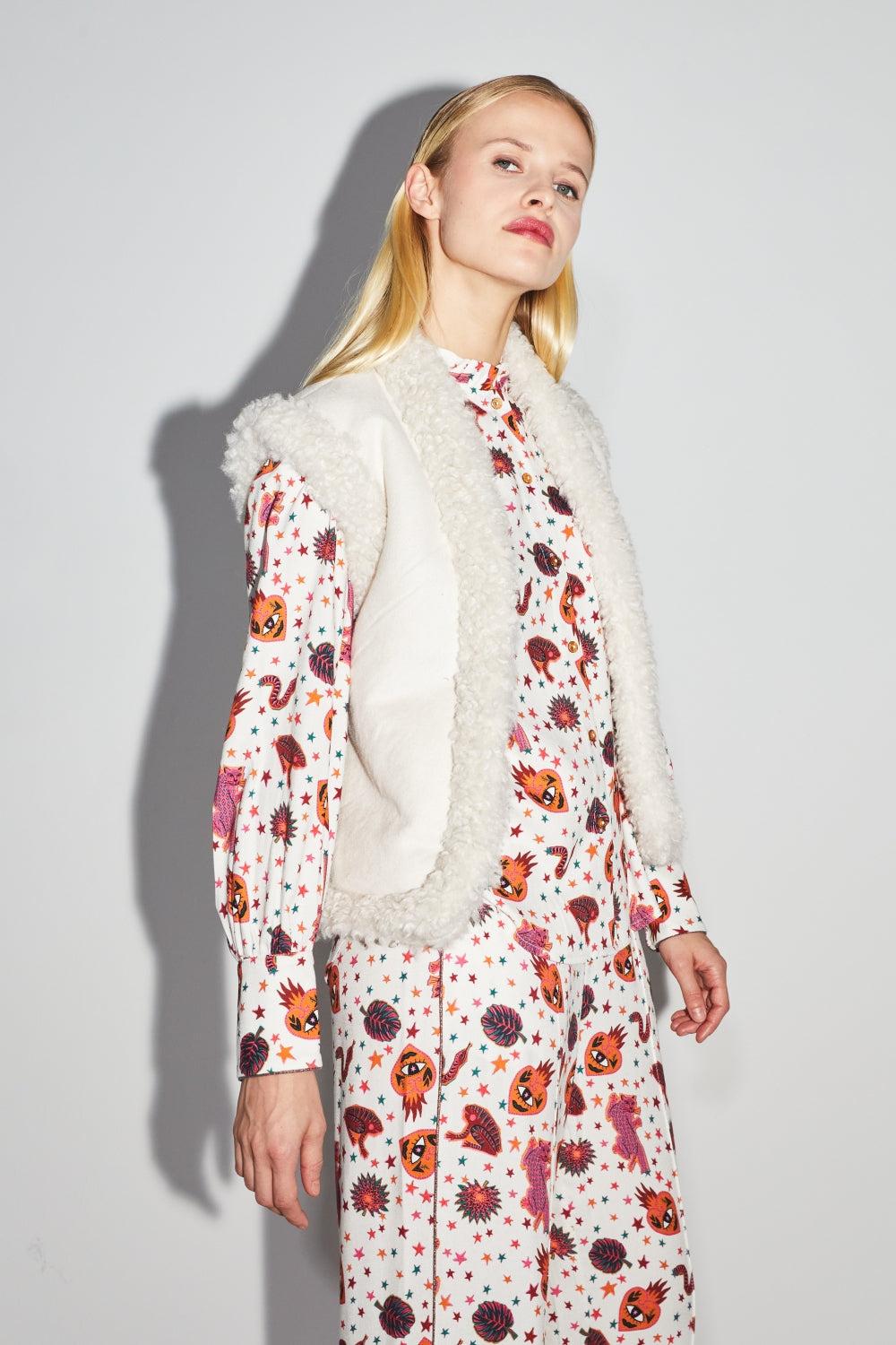 The Zoé Chaqueta Teddy Sin Mangas Con Efecto Nubuck
