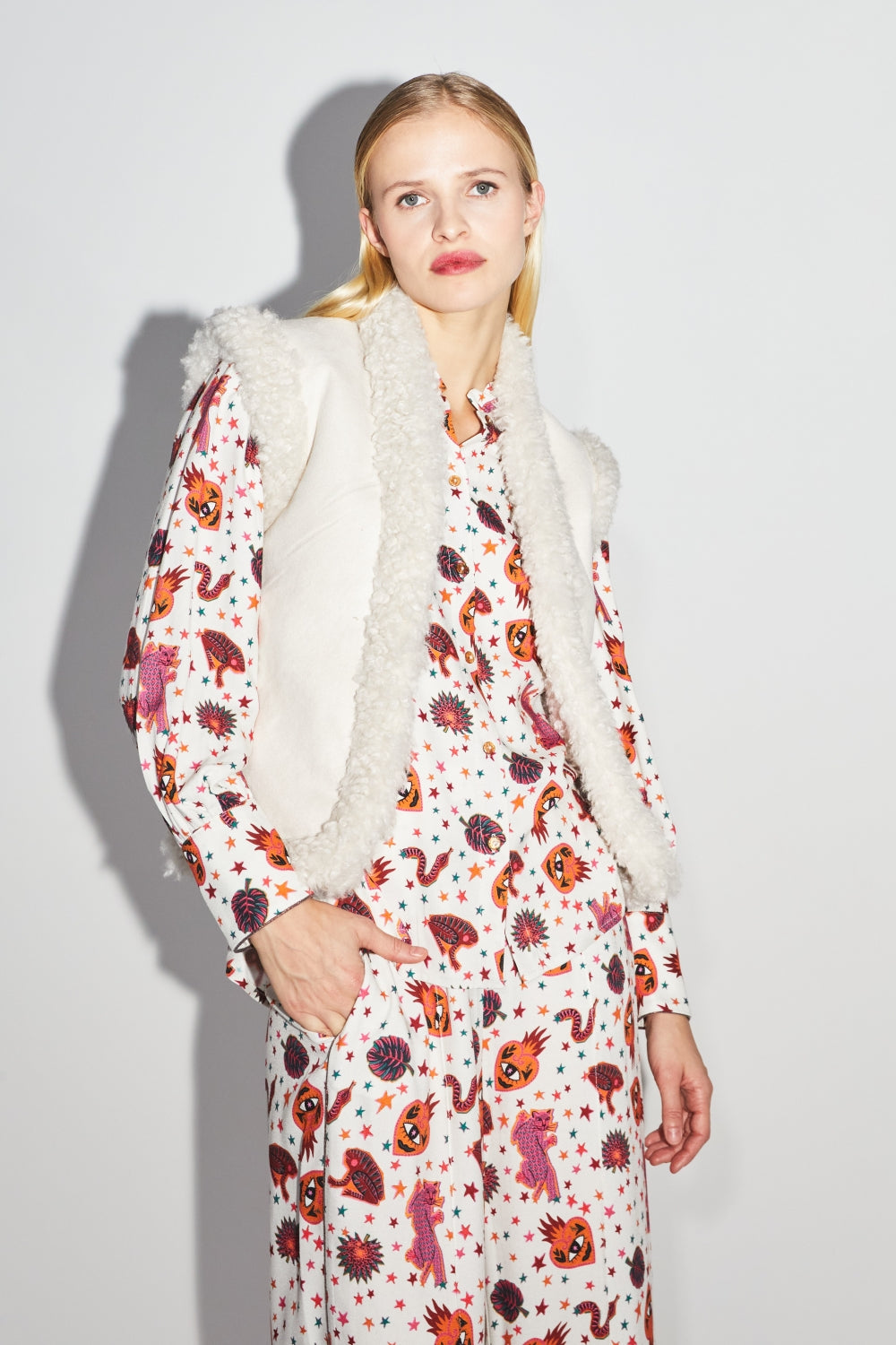 The Zoé Chaqueta Teddy Sin Mangas Con Efecto Nubuck