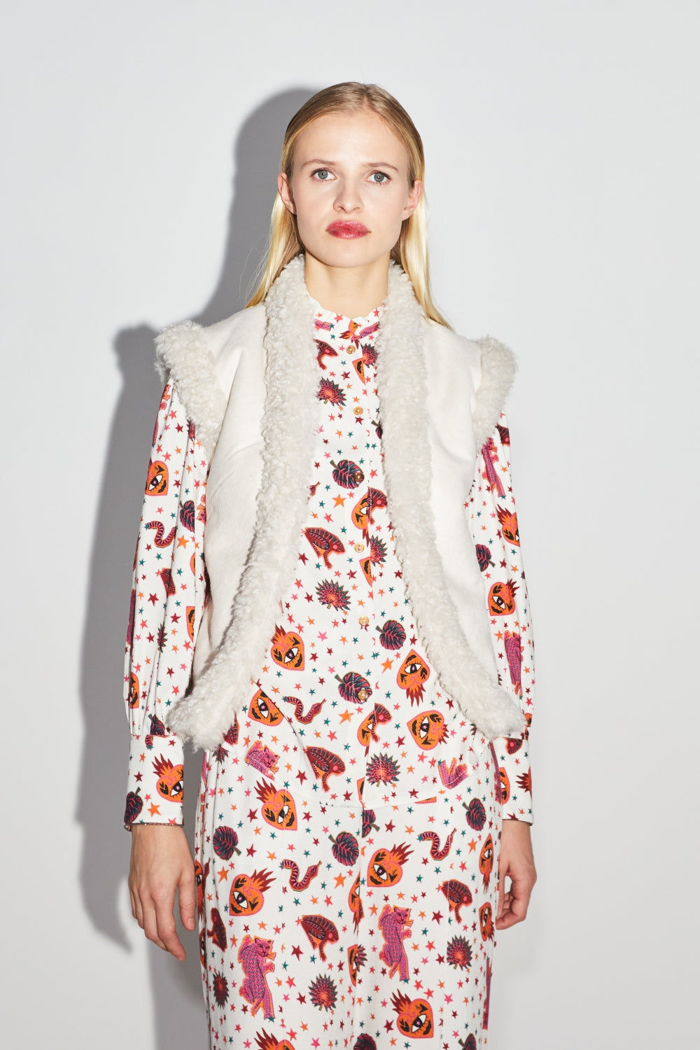 The Zoé Chaqueta Teddy Sin Mangas Con Efecto Nubuck