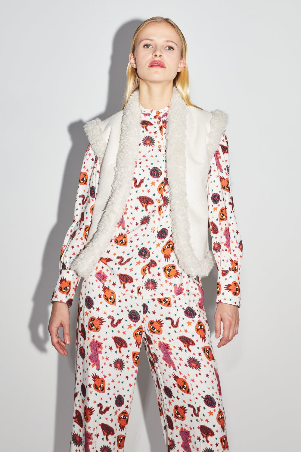 The Zoé Chaqueta Teddy Sin Mangas Con Efecto Nubuck