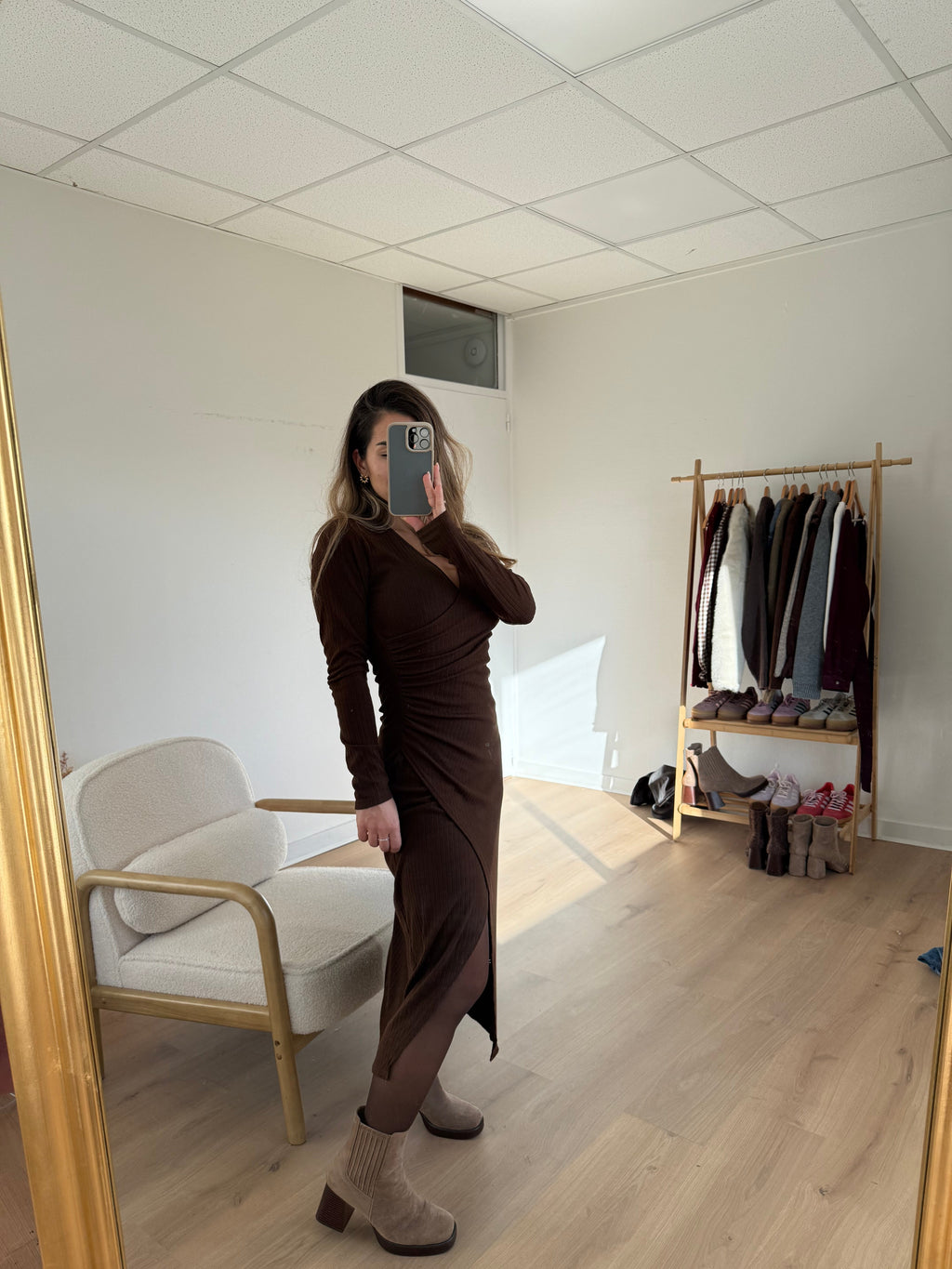 Vestido romano de chocolate