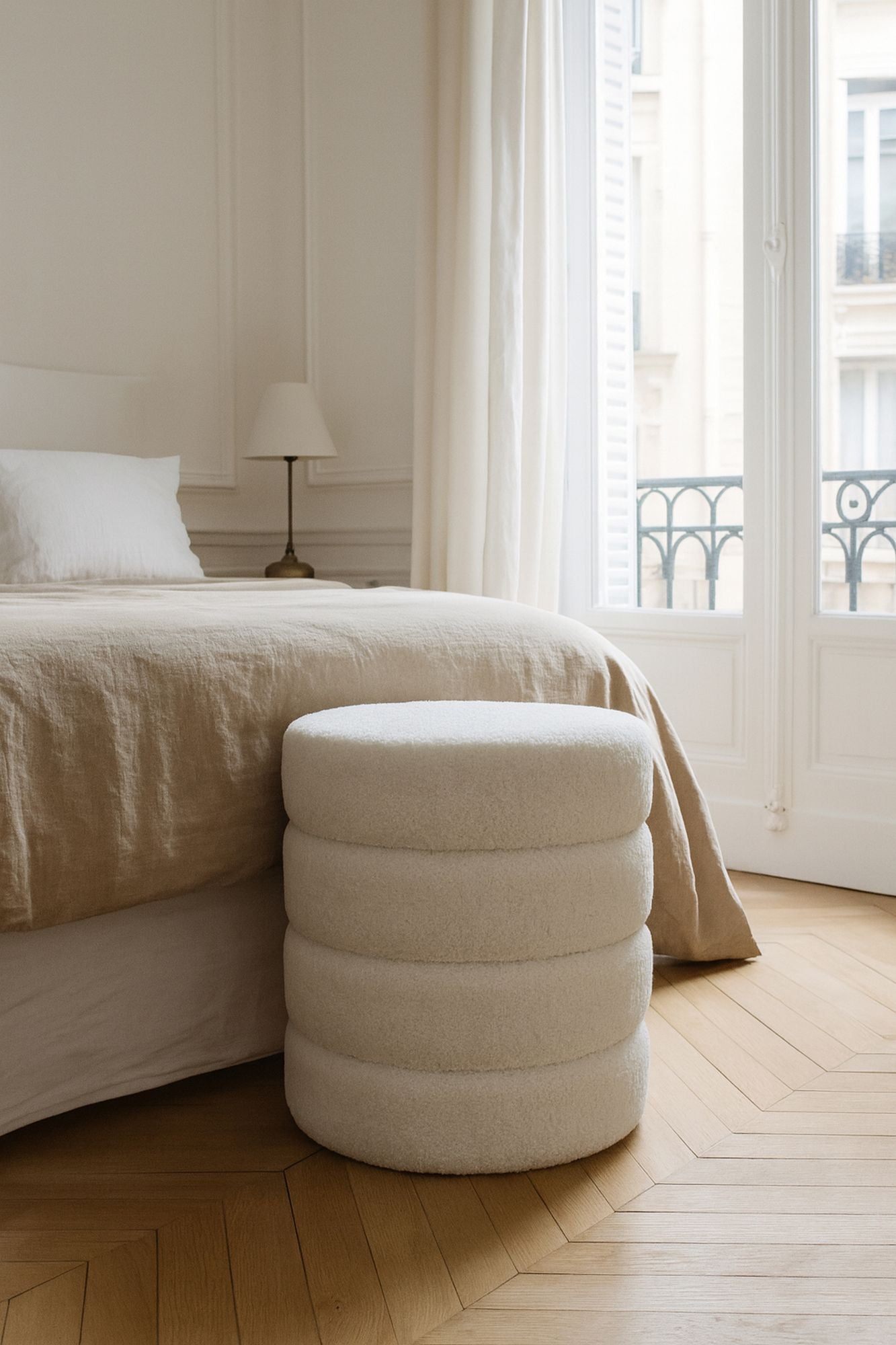 Malo Pouf In Teddy Fabric - White