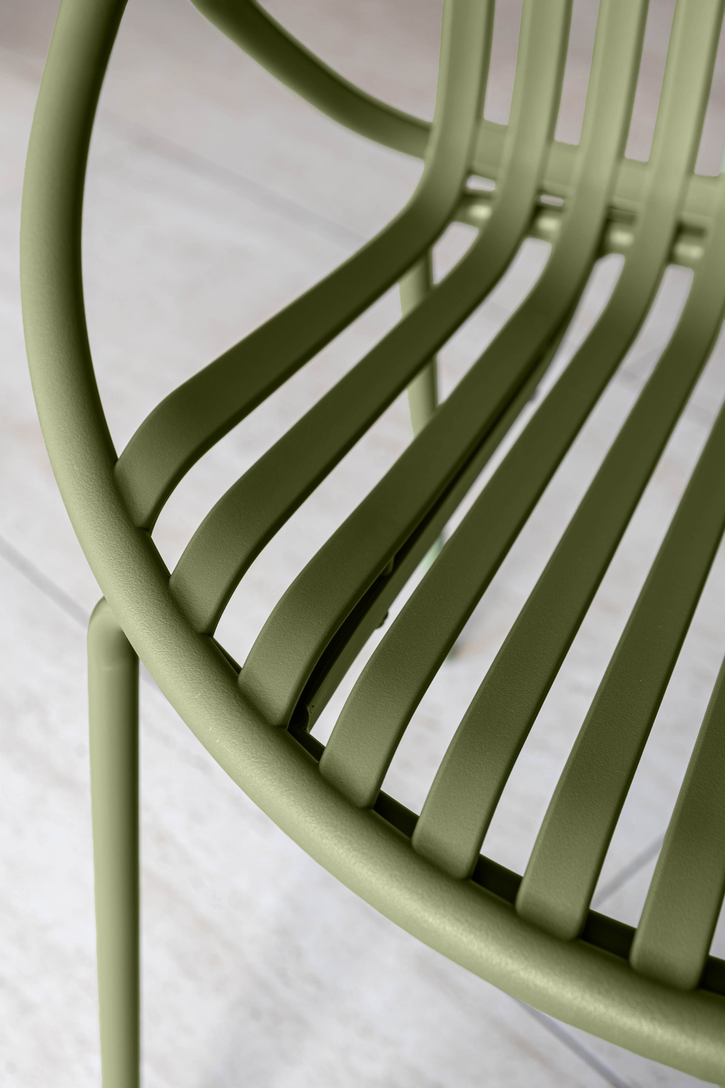 Set of 4 Calypso Indoor Table Armchairs - Polypropylene and Green Metal